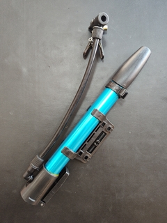 INFLADOR COMPACTO Aluminio portatil - soporte al cuadro - comprar online