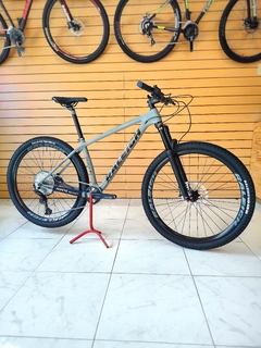 Raleigh 8.0 R29" Carbono - comprar online