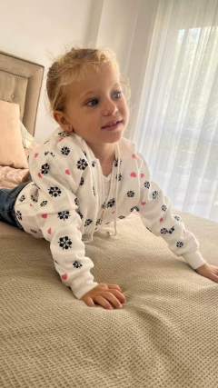 Campera frisada importada de nena FLORCITAS calidad excelente - comprar online