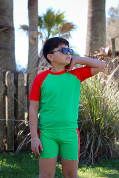 Conjunto short y remera manga corta de varon con filtro UV original con certificado oficial - comprar online