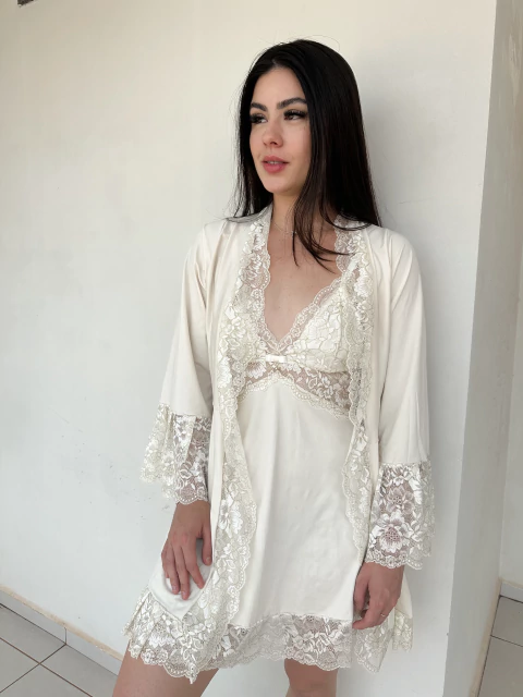 Kit Camisola Elisa + Robe + Calcinha com detalhes em renda - Marfim com dourado - comprar online