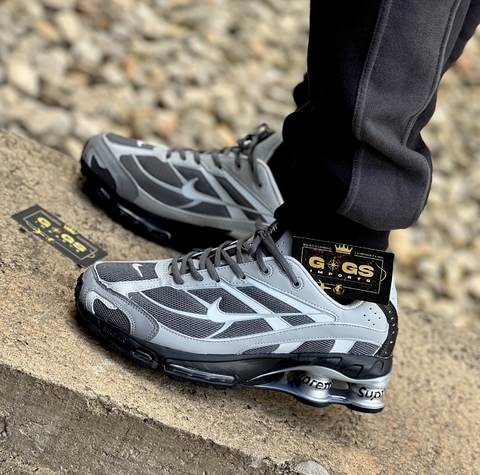NIKE SHOX RIDE 2 SUPREME/CINZA