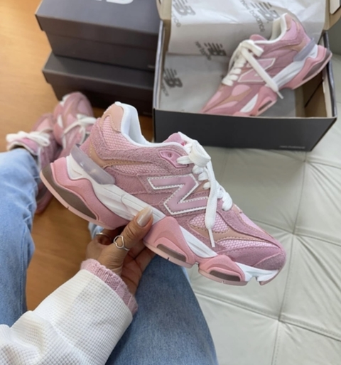 Tênis New Balance 9060