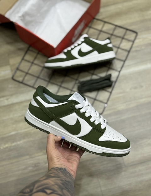 Nike Dunk Low Green : L'audace naturelle du style