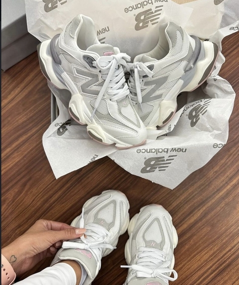 Tênis New Balance 9060