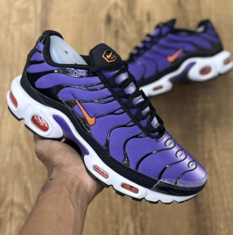 NIKE AIR MAX TN PLUS