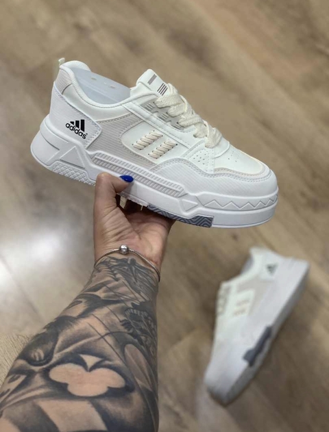 ADIDAS EDIÇÃO LIMITADA