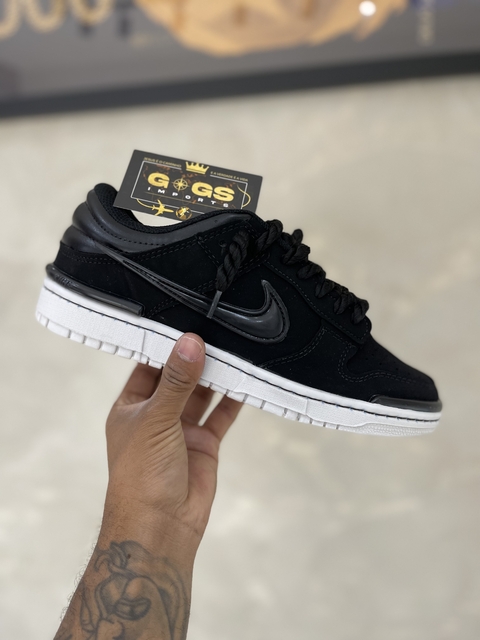 DUNK SWOOSH- BLACK