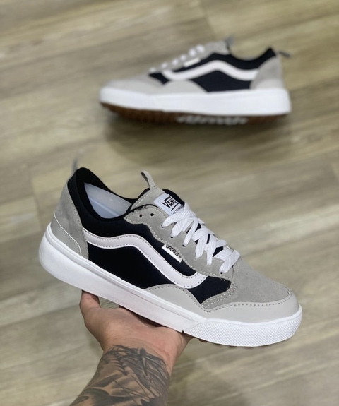 TENIS VANS -ULTRARANG -NEO/CINZA PRETO/ BRANCO