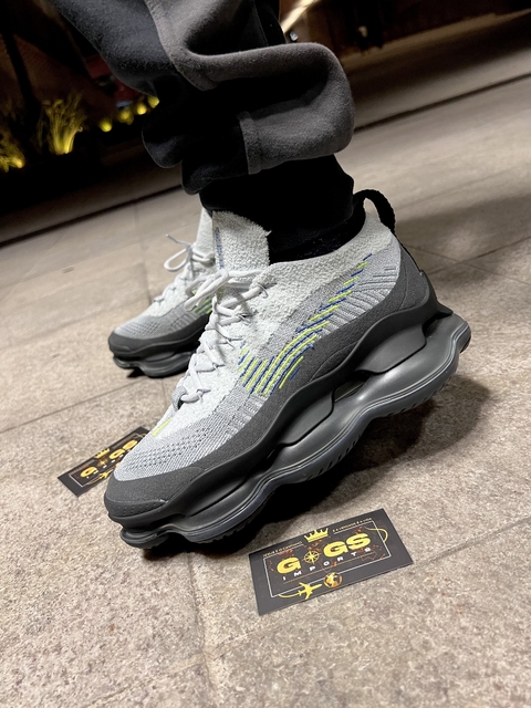 NIKE AIR MAX SCORPION /CINZA/VERDE