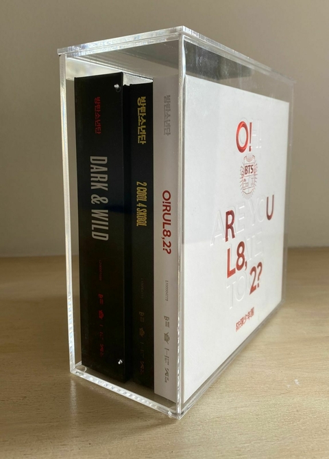 Expositor TRIO O!RUL8,2? / 2COOL4SKOOL / DARK&WILD - BTS