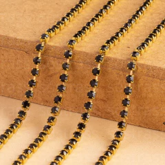 Corrente de Strass SS6.5 Preto Dourado - 5 Metros