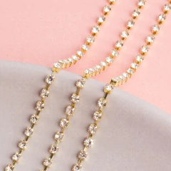 Corrente de Strass SS8.5 Cristal Dourado - 5 Metros