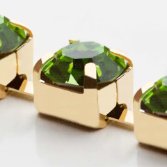 Corrente de Strass SS29 Verde Claro Banhado a Ouro - 5 Metros