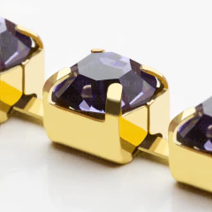 Corrente de Strass SS29 Lilás Escuro Dourado - 5 Metros