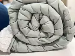 Acolchado liso con corderito 1 1/2 plazas. Vienen en bolso ! - tienda online