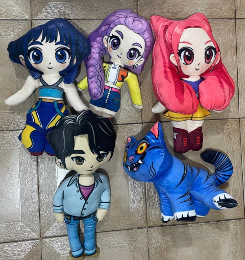 Peluche K-Pop Plush X1 Surtido(Nenas) - comprar online