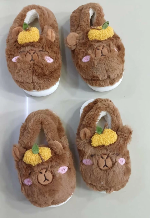 Pantufla Capybara Niños 24-35 CD