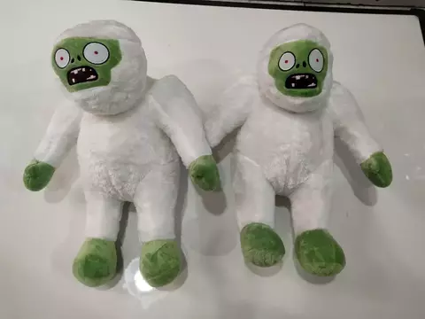 Peluche Zombie 45cm