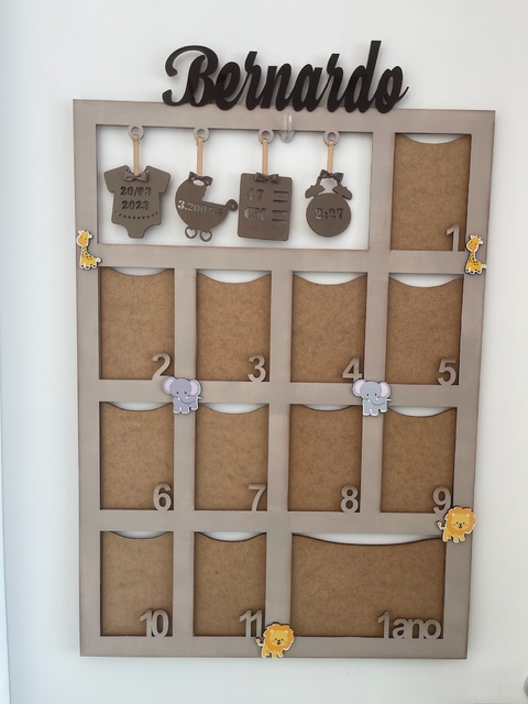 quadro acompanhamento bebê, nome personalizado, marrom