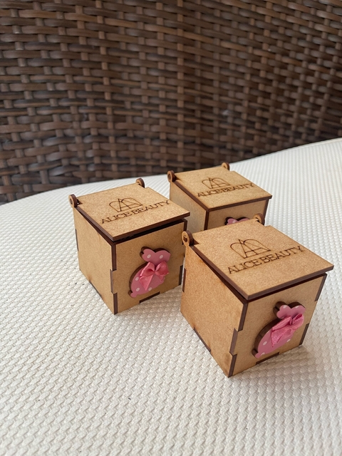 Kit 5 lembrancinha páscoa empresa