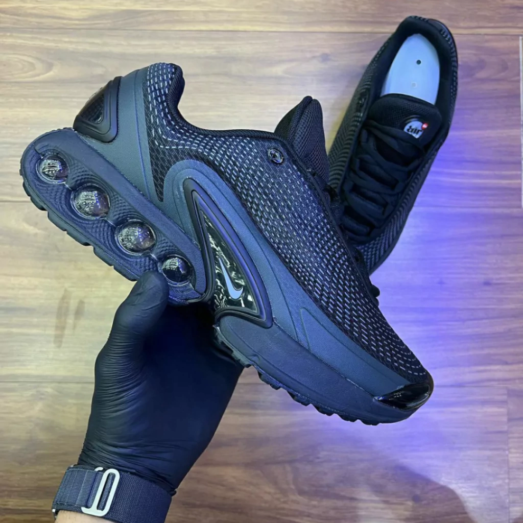 Nike Air Max Dn "Black Dark Smoke Grey"