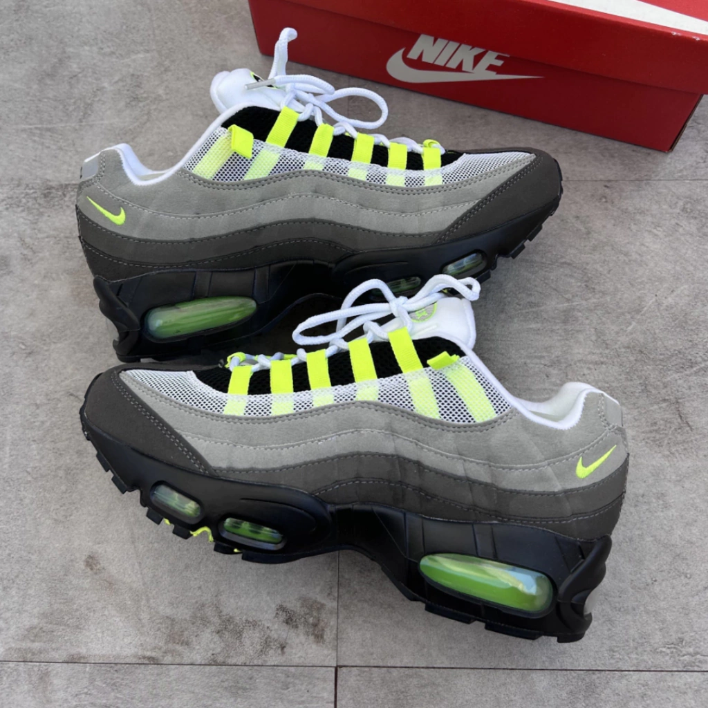 Nike Air Max 95 "Neon"