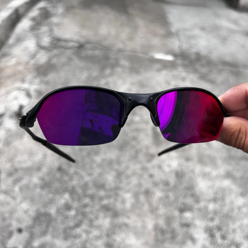 Romeo 2 Carbon "Tanzanite"