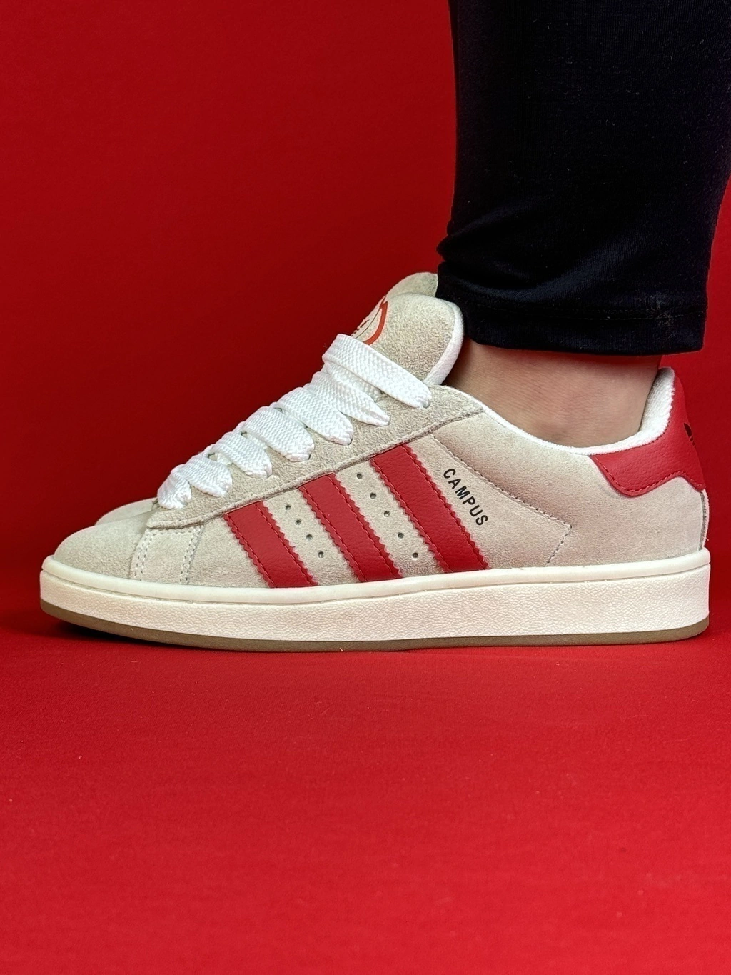 Adidas Campus - Bege/Vermelho