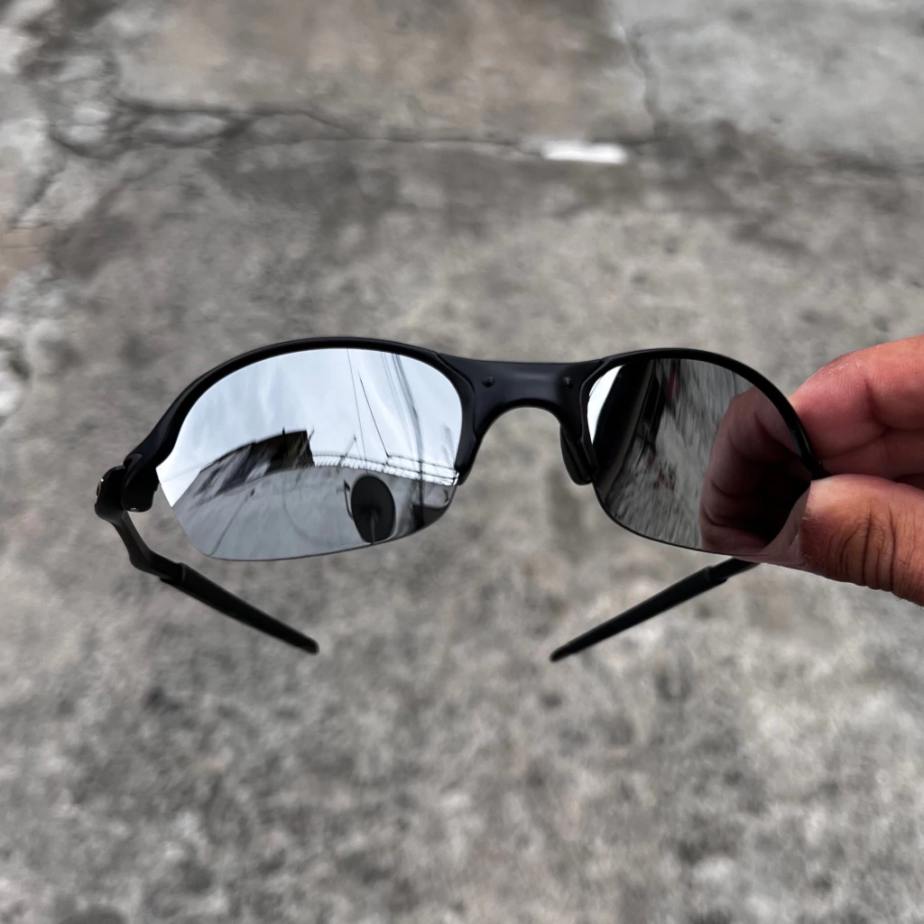 Romeo 2 Carbon "Liquid Metal"