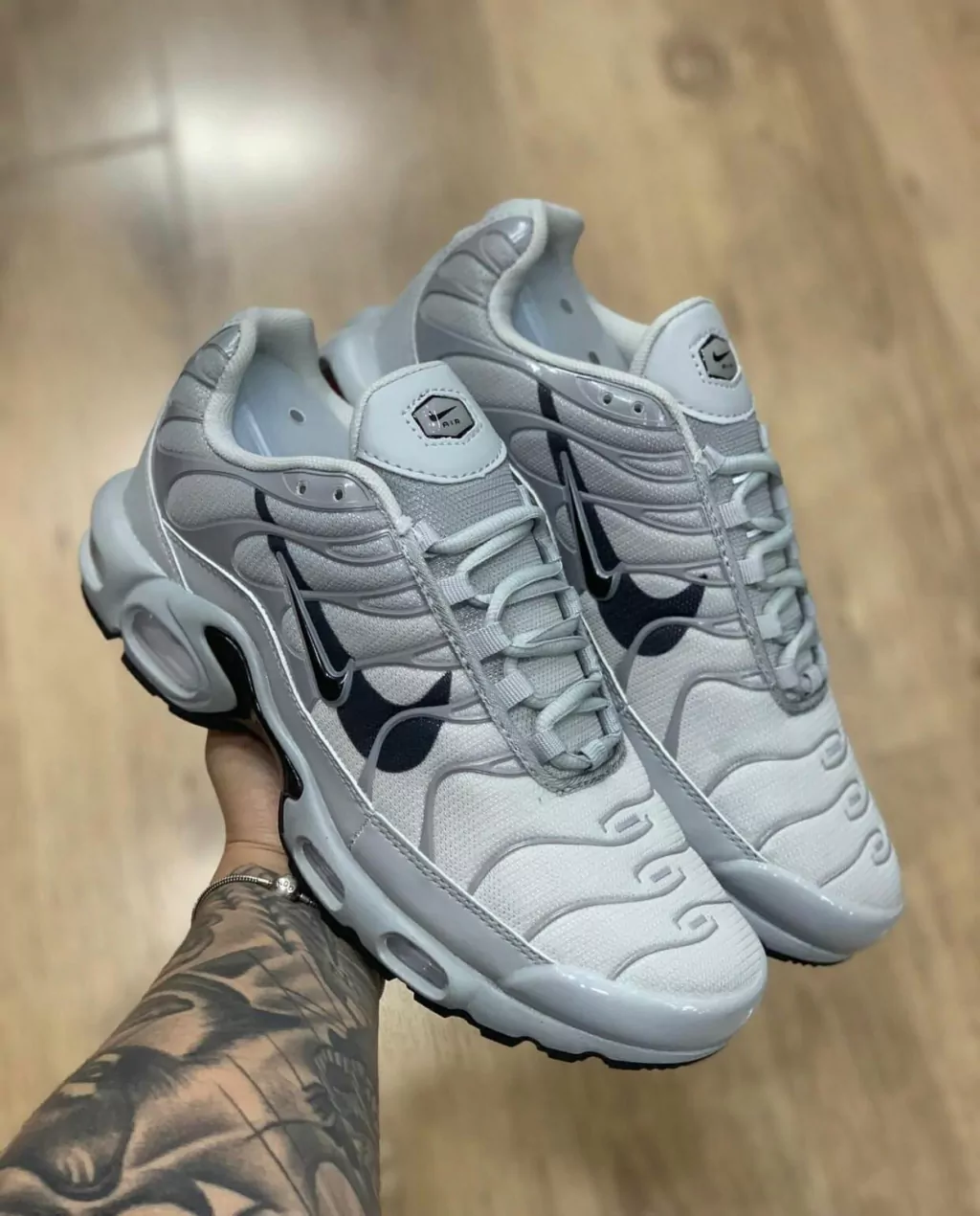 Nike Air Max Tn "Wolf Grey Reflective"