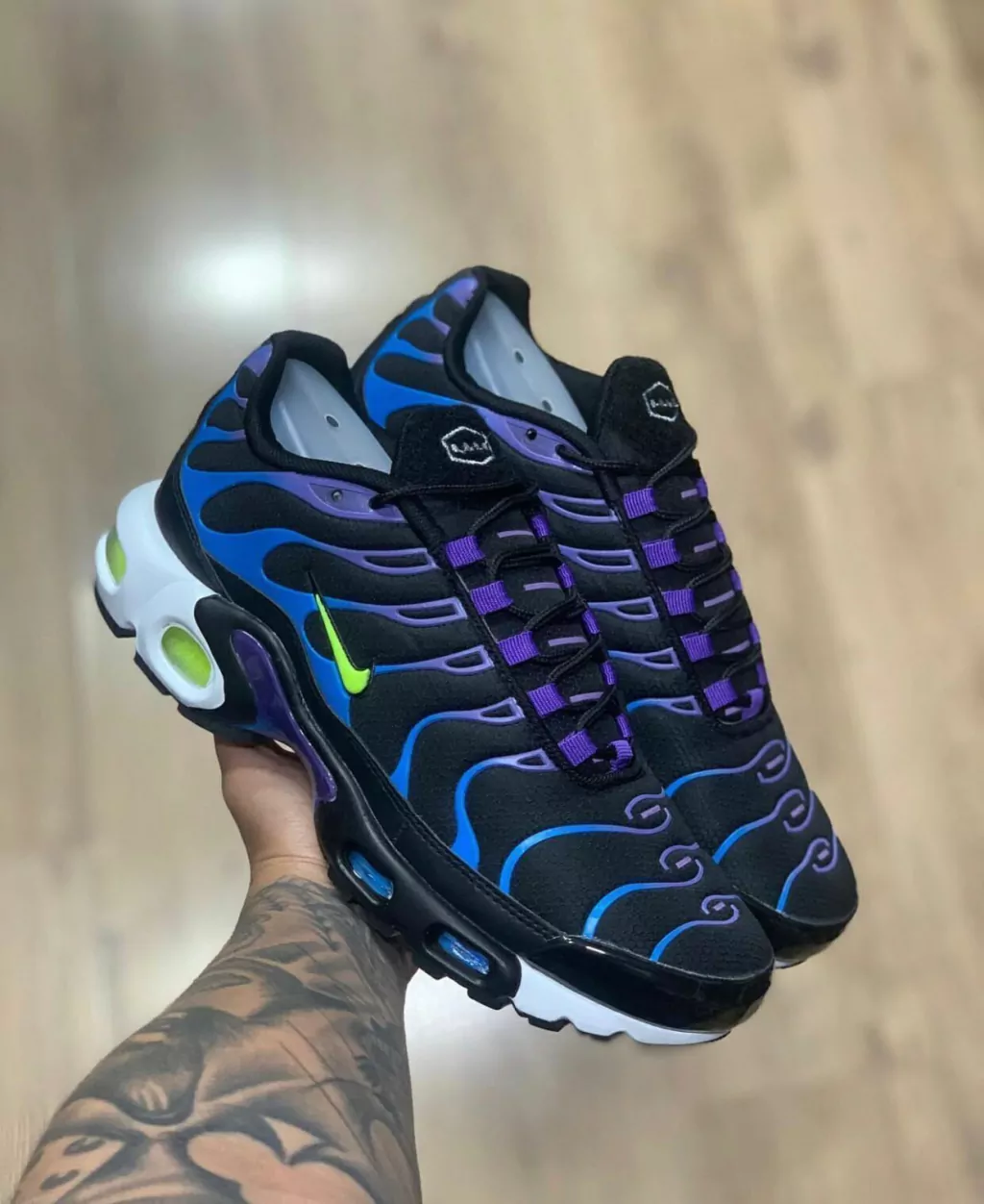 Nike Air Max Tn "Kaomoji"