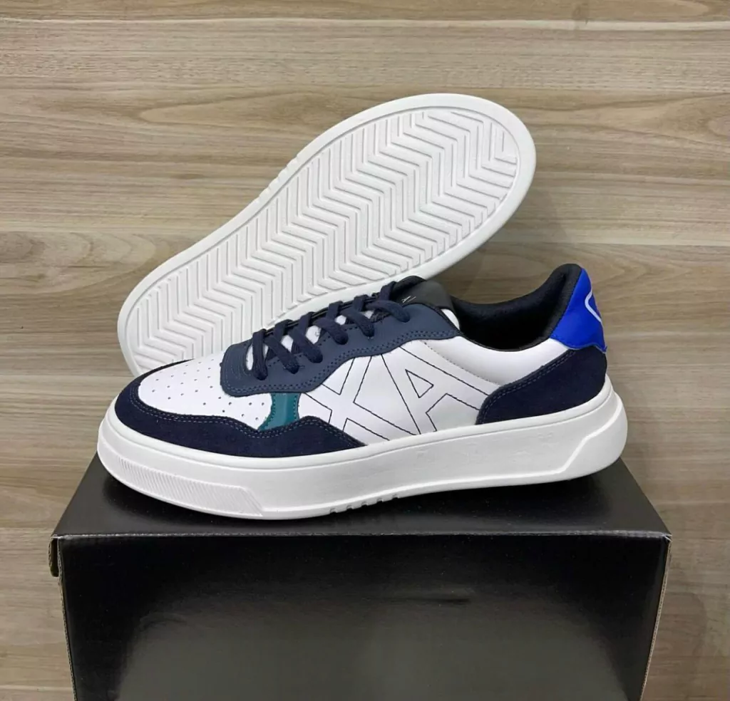 Armani Exchange - Branco/marinho