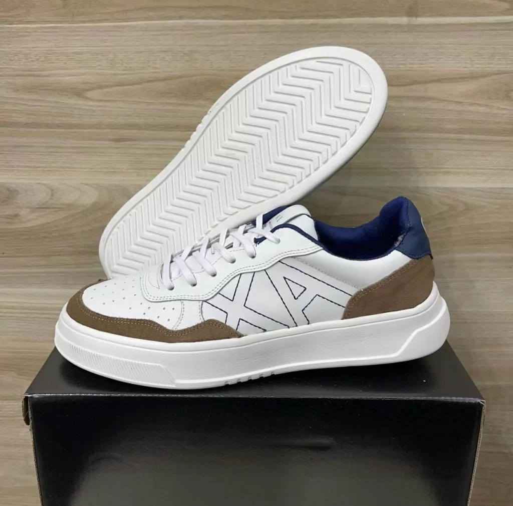 Armani Exchange - Branco/Marrom/azul