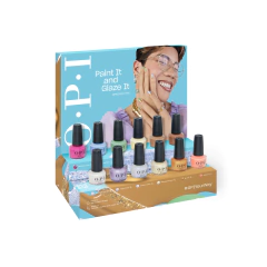 Presentación de la colección de esmaltes de uñas OPI "Your Way", con una variedad de tonos y una modelo feliz mostrando sus manos decoradas.