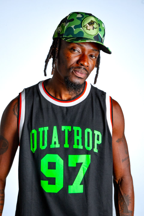 Regata Preta Quatro P 97 Verde Malcolm