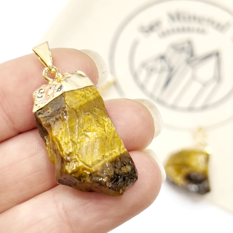 DIJE OJO DE TIGRE MEDIANO BAÑO DORADO