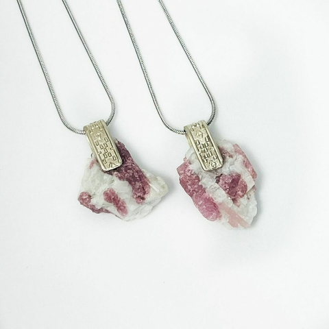 DIJE DE ALPACA TURMALINA ROSA PEQUEÑO