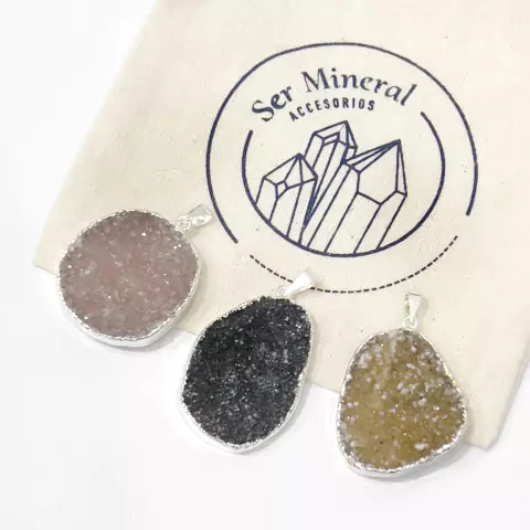 DIJE DRUSAS DE AGATA CRISTALIZADA