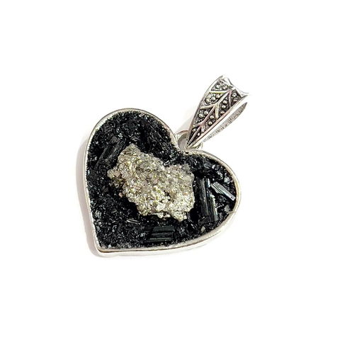 DIJE CORAZON CAZUELA PIRITA BASE DE TURMALINA NEGRA - comprar online