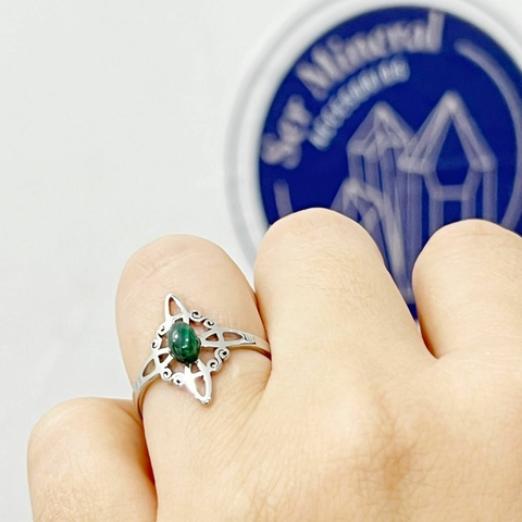 ANILLO NUDO DE BRUJA ACERO MALAQUITA