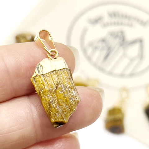 DIJE OJO DE TIGRE PEQUEÑO BAÑO DORADO