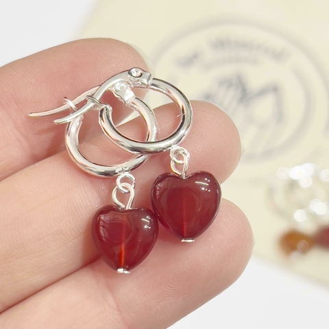 ARITOS CORAZON CORNALINA CON BAÑO