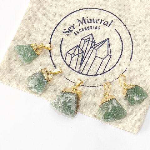 DIJE CUARZO VERDE BAÑO DORADO