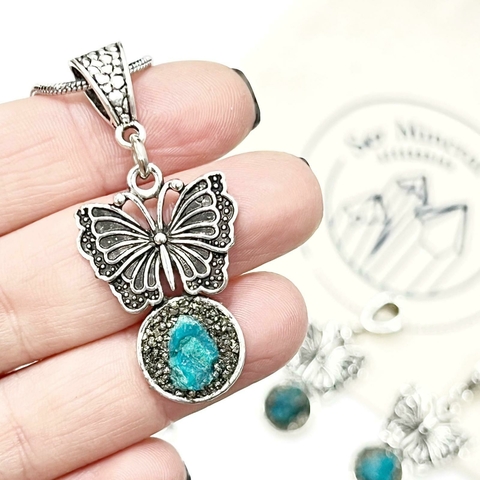 DIJE CAZUELA MARIPOSA CRISOCOLA Y PIRITA