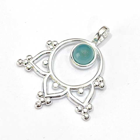 DIJE INDI AGATA CELESTE CON BAÑO DE PLATA