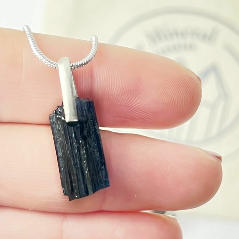 MINI DIJE DE ALPACA TURMALINA NEGRA