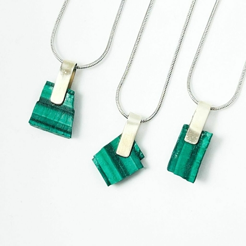 DIJE DE ALPACA MALAQUITA PEQUEÑO