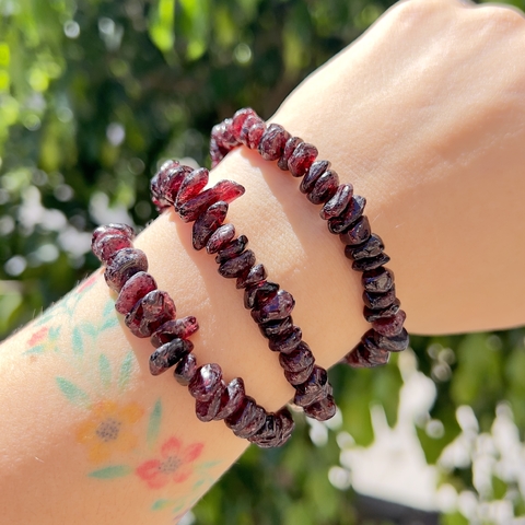 PULSERA DE ESCALLAS GRANATE - comprar online