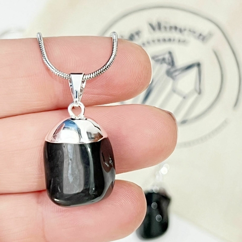 DIJE ROLADO ONIX NEGRO MEDIANO